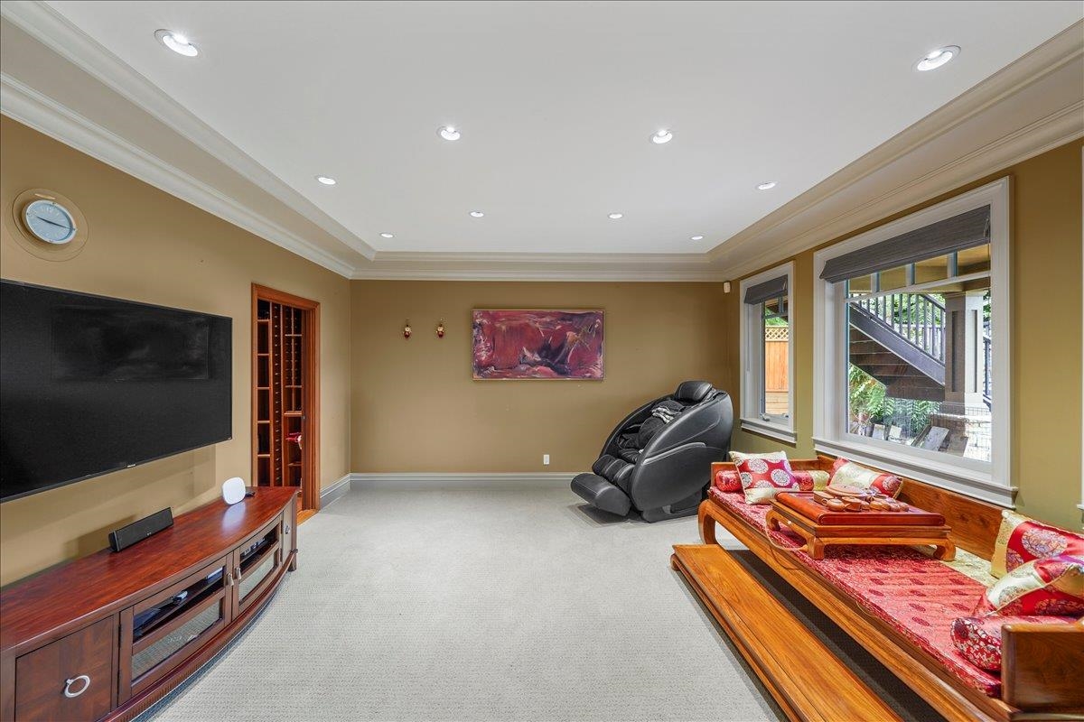 Primary Bathroom Photo of 5085 1 Avenue, Delta, BC