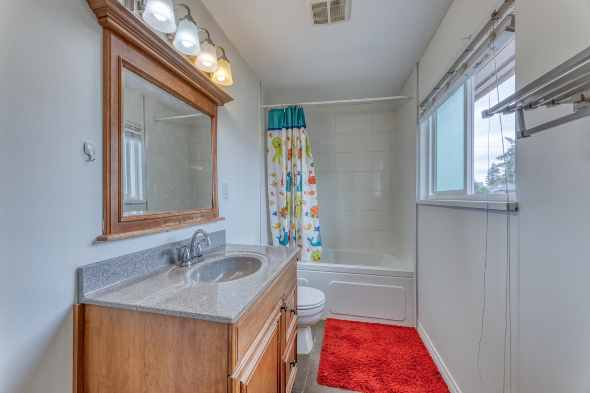 Backyard Photo of 1309 Nestor Street, Coquitlam, BC