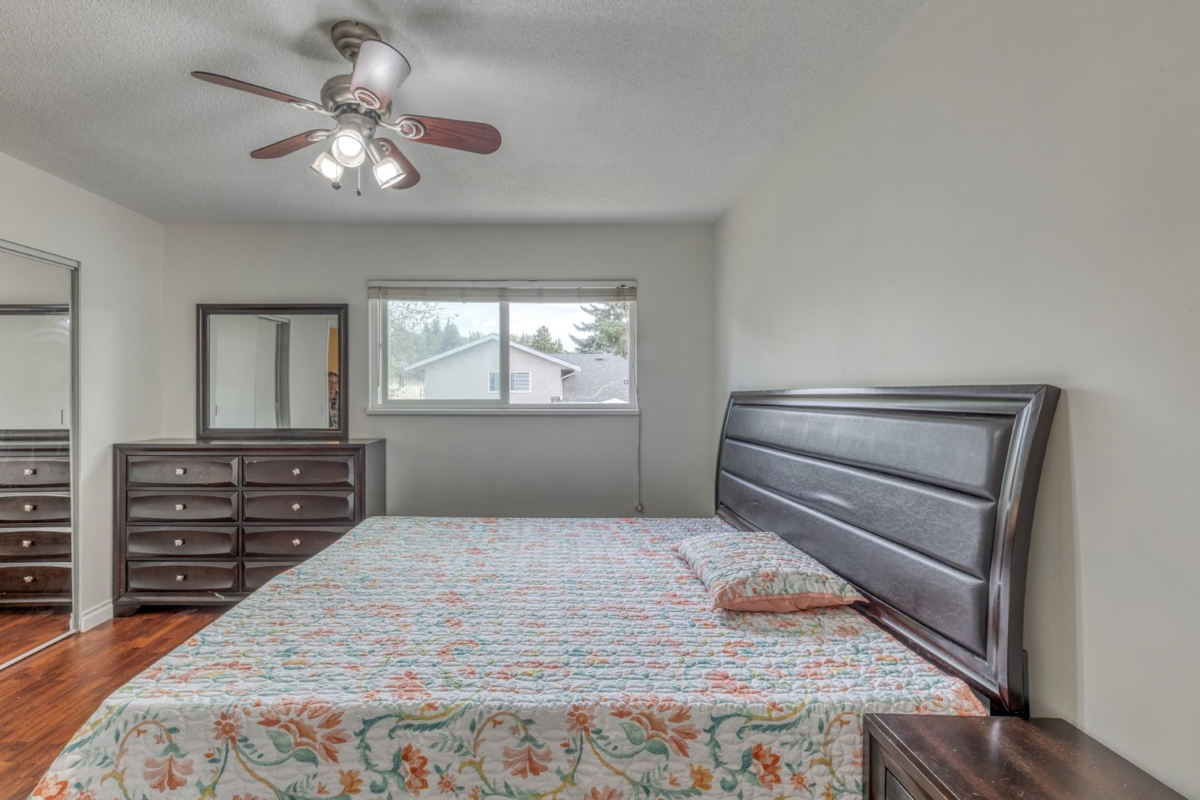 Entry Foyer Photo of 1309 Nestor Street, Coquitlam, BC