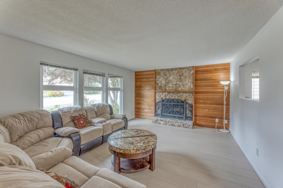 Family Room Photo of 1309 Nestor Street, Coquitlam, BC