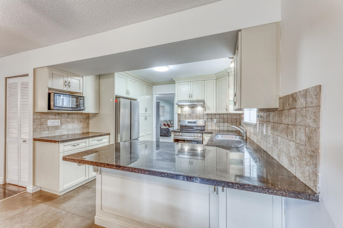 Primary Bedroom Photo of 1309 Nestor Street, Coquitlam, BC