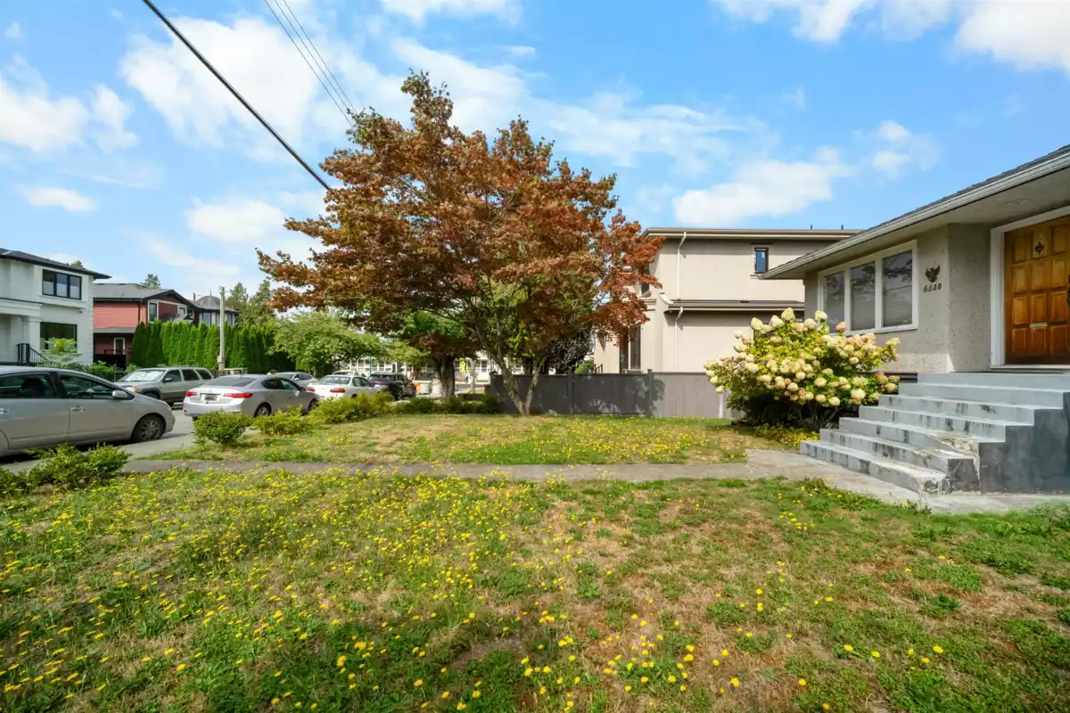 Family Room Photo of 6530 Leibly Avenue, Burnaby, BC