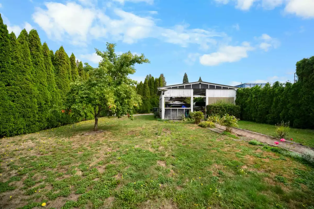 Garage Interior Photo of 6530 Leibly Avenue, Burnaby, BC
