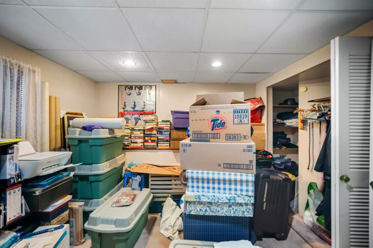 Mudroom Photo of 6530 Leibly Avenue, Burnaby, BC