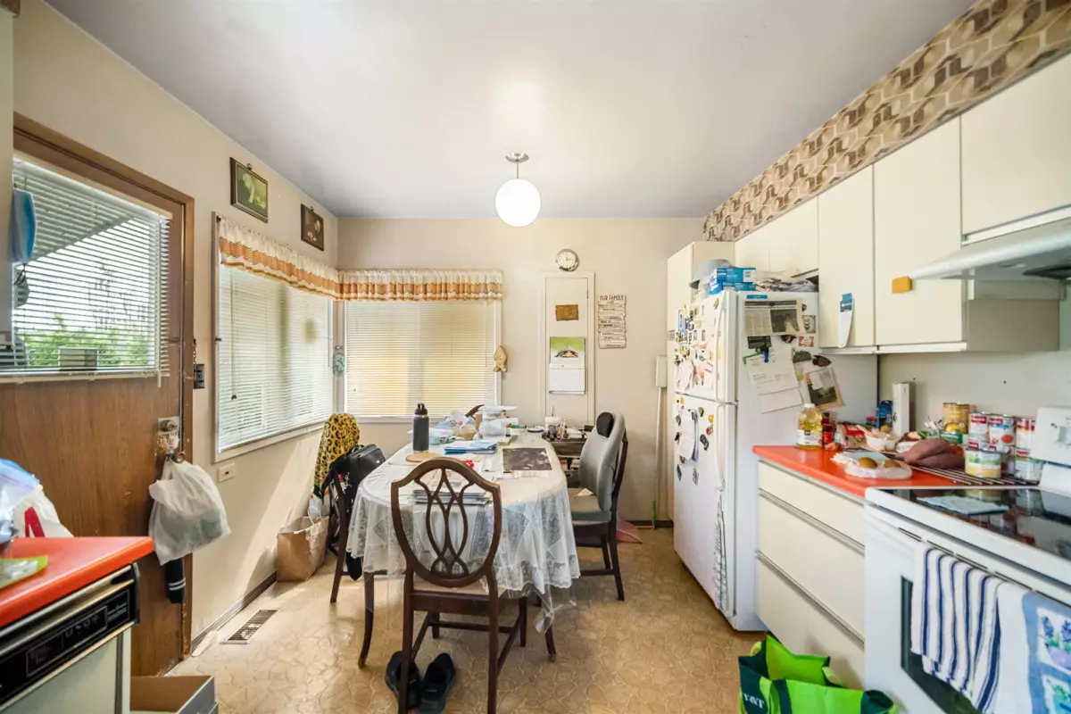 Primary Bedroom Photo of 6530 Leibly Avenue, Burnaby, BC