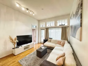 415 3651 Foster Avenue, Vancouver, BC, Vancouver — Apartment/Condo for sale