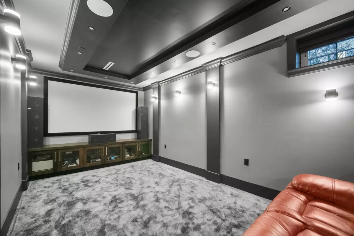 Garage Interior Photo of 459 E 55th Avenue, Vancouver, BC