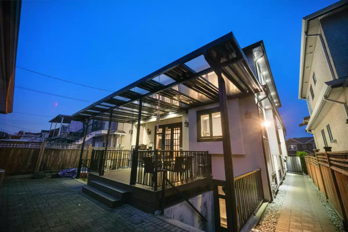 Garden / Landscaping Photo of 459 E 55th Avenue, Vancouver, BC