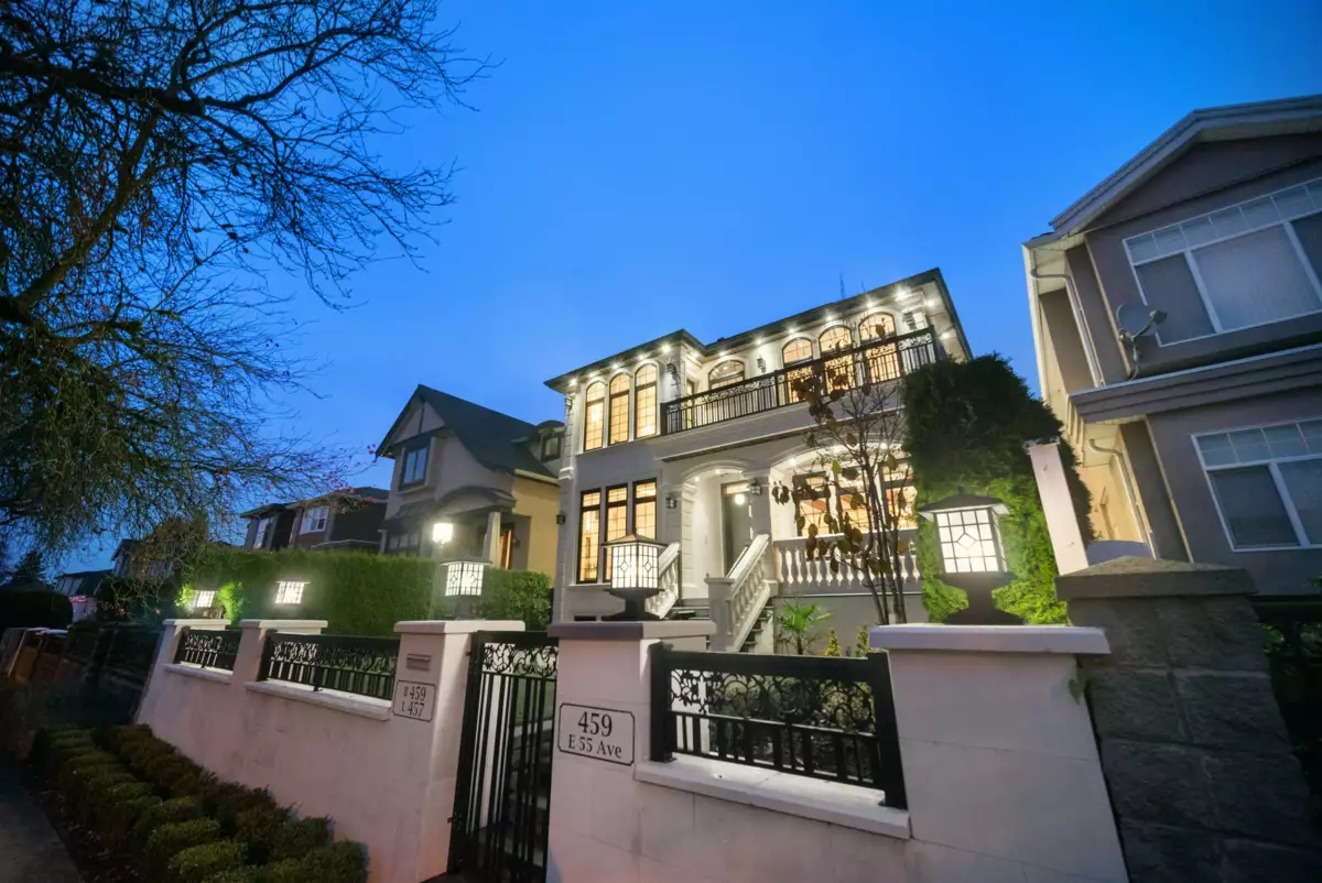 Living Room Photo of 459 E 55th Avenue, Vancouver, BC
