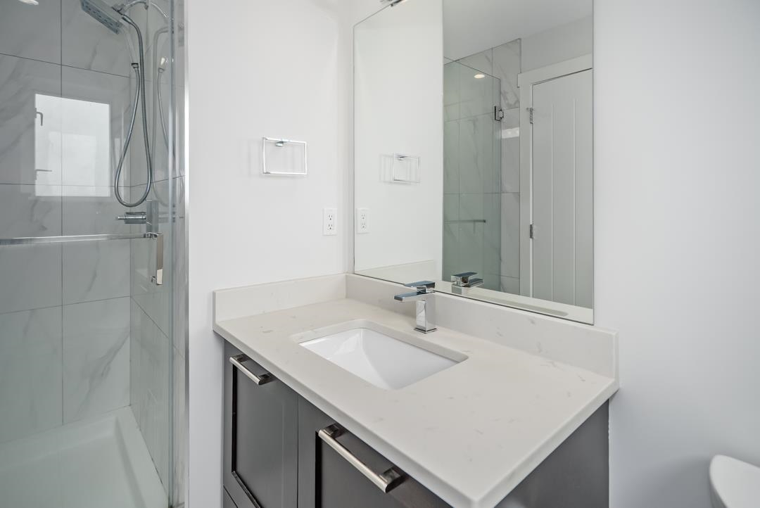 Hallway Photo of 30 16337 23a Avenue, Surrey, BC