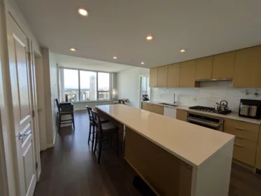 3502 5883 Barker Avenue, Burnaby, BC, Burnaby — Apartment/Condo for sale