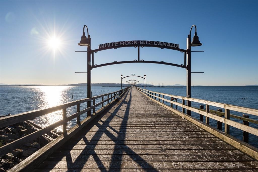 Bedroom 3 Photo of 310 14965 Marine Drive, White Rock, BC