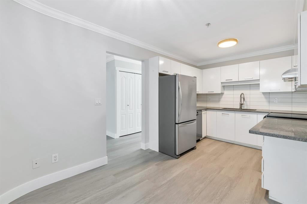 Primary Bedroom Photo of 310 14965 Marine Drive, White Rock, BC