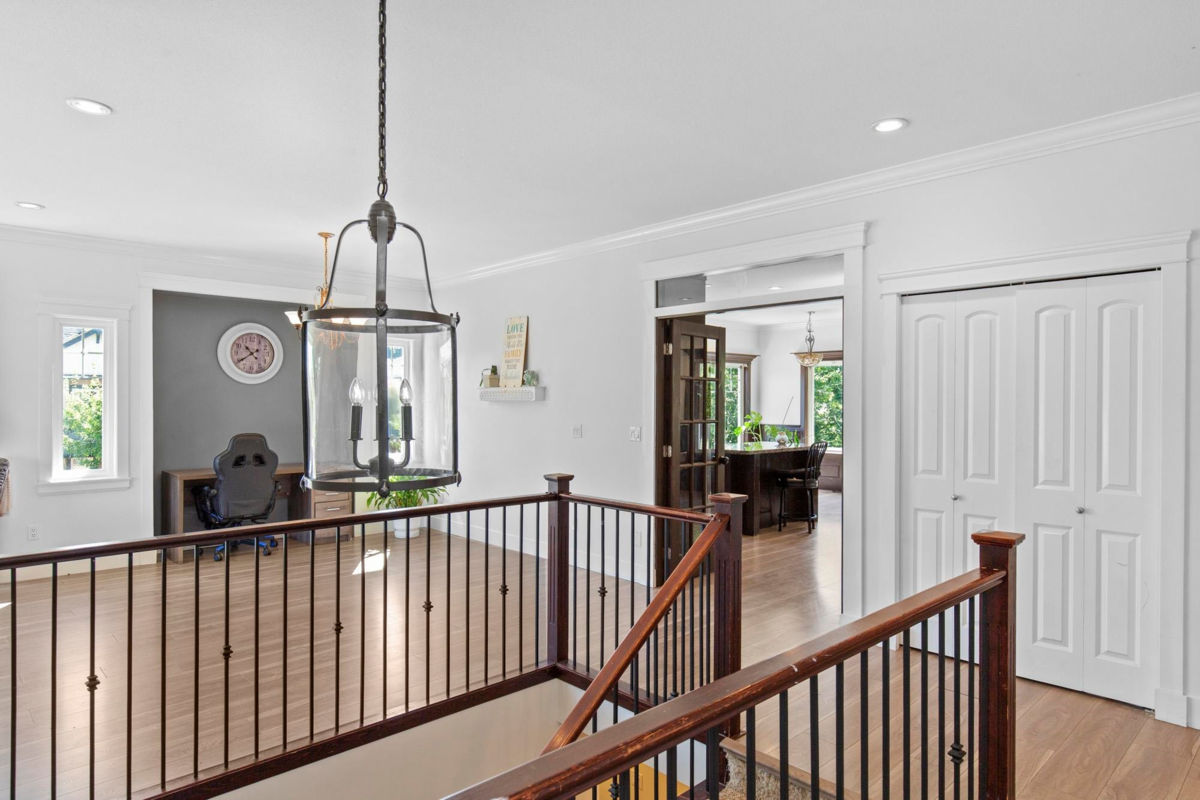 Dining Area Photo of 8637 Maynard Terrace, Mission, BC