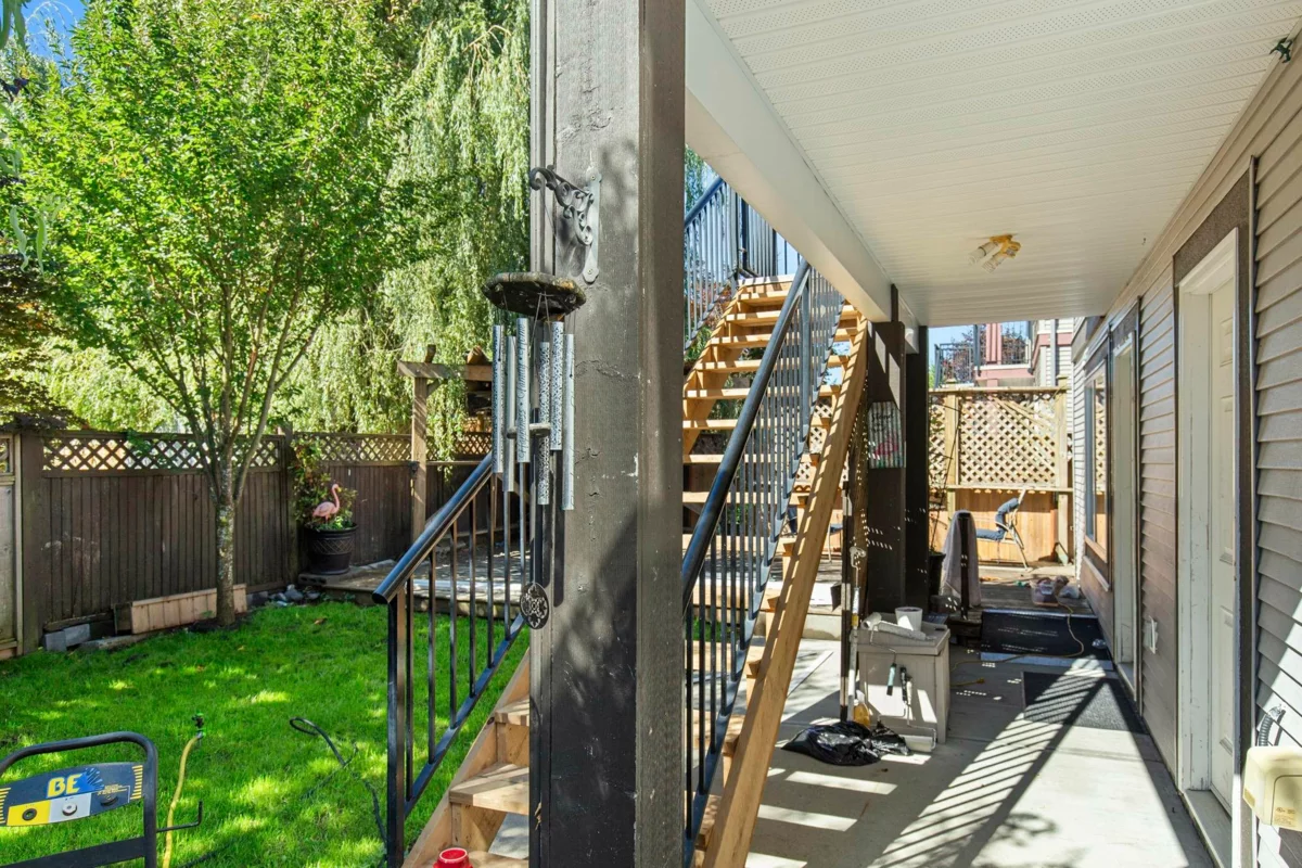 Front Yard Photo of 8637 Maynard Terrace, Mission, BC