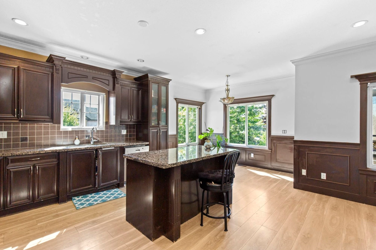 Walk-In Closet Photo of 8637 Maynard Terrace, Mission, BC