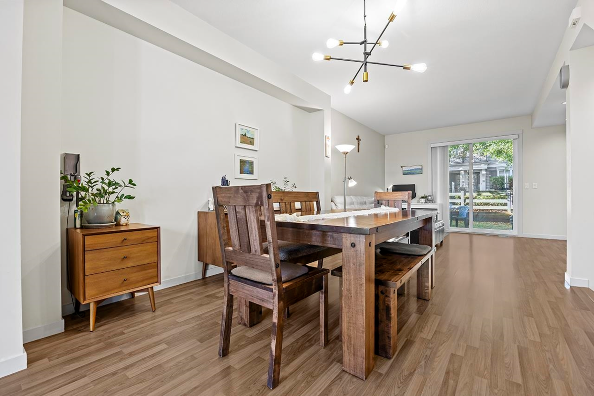 Breakfast Nook Photo of 110 688 Edgar Avenue, Coquitlam, BC