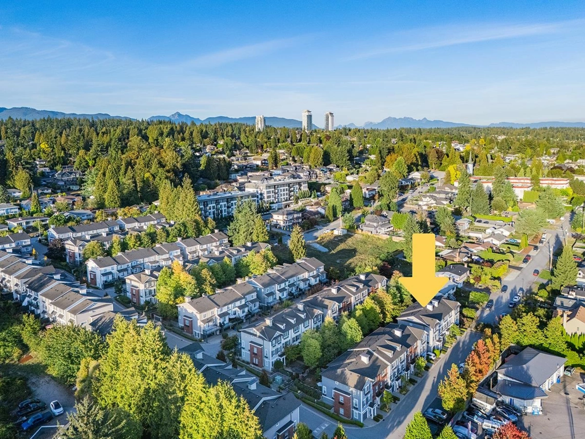 Hallway Photo of 110 688 Edgar Avenue, Coquitlam, BC