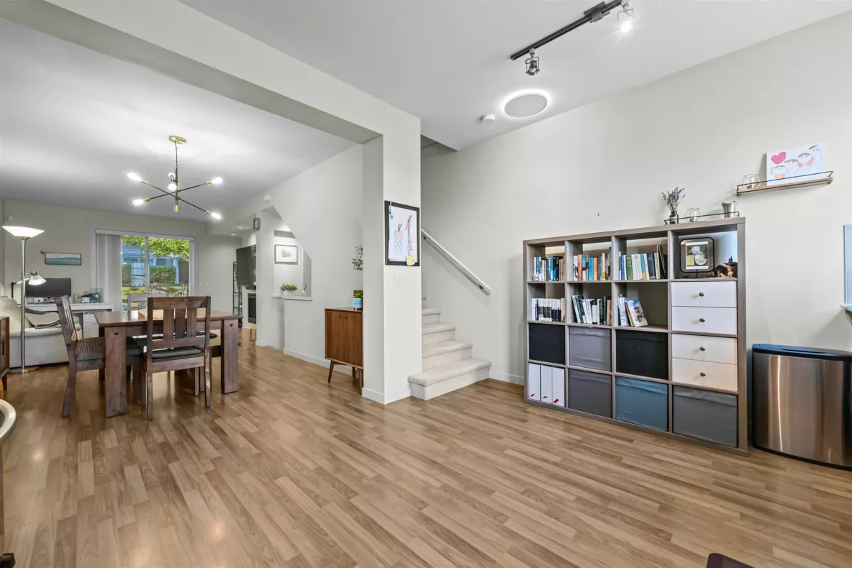 Walk-In Closet Photo of 110 688 Edgar Avenue, Coquitlam, BC