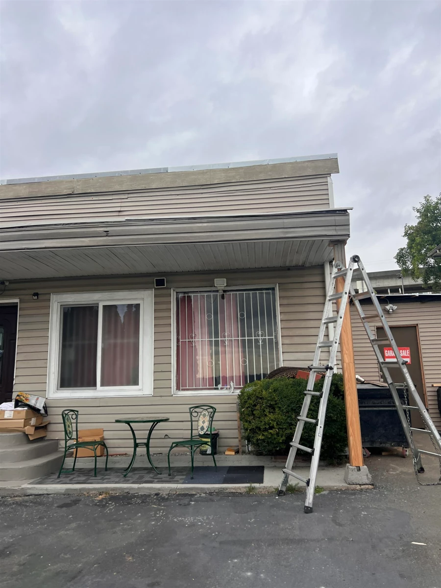 Living Room Photo of 2141 Marine Way, New Westminster, BC