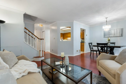 103 777 Eighth Street, New Westminster, BC, New Westminster — Apartment/Condo for sale