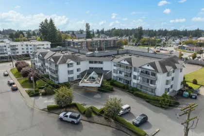 212 2425 Church Street, Abbotsford, BC, Abbotsford — Apartment/Condo for sale