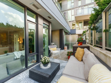 202 3538 Sawmill Crescent, Vancouver, BC, Vancouver — Apartment/Condo for sale