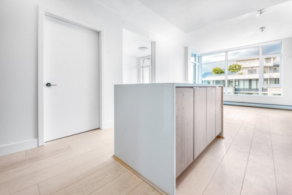 1406 1320 Chesterfield Avenue, North Vancouver, BC, North Vancouver — Apartment/Condo for sale