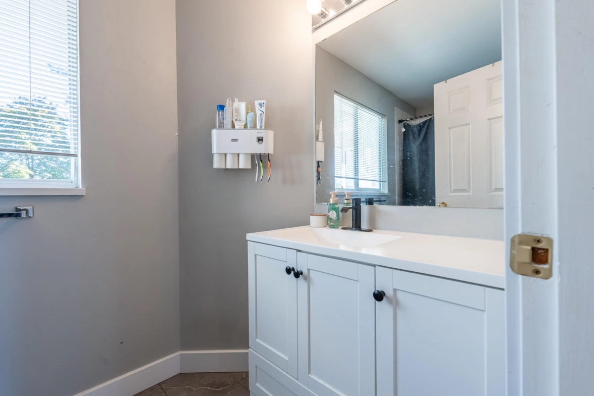 Bedroom 3 Photo of 12492 205 Street, Maple Ridge, BC