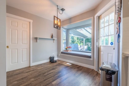 Kitchen Island Photo of 12492 205 Street, Maple Ridge, BC