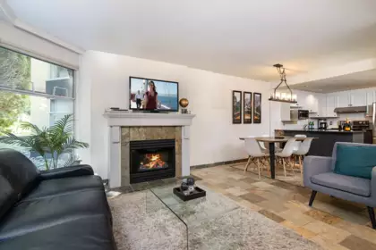 212 4910 Spearhead Place, Whistler, BC, Whistler — Apartment/Condo for sale