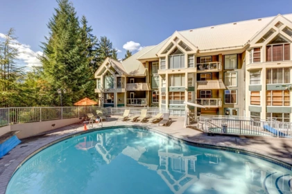 212 4910 Spearhead Place, Whistler, BC, Whistler — Apartment/Condo for sale