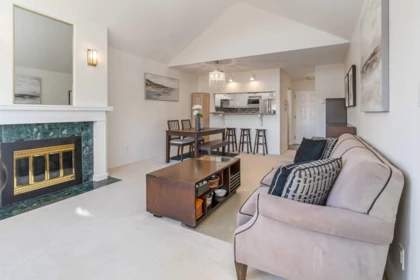 302 8120 Bennett Road, Richmond, BC, Richmond — Apartment/Condo for sale