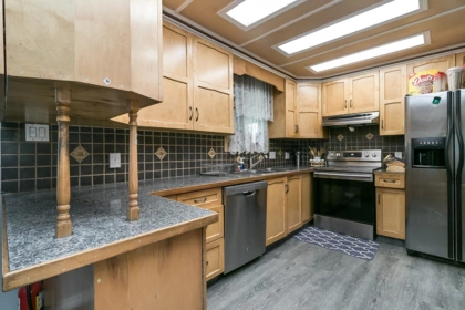 Kitchen Island Photo of 11405 92 Avenue, Delta, BC