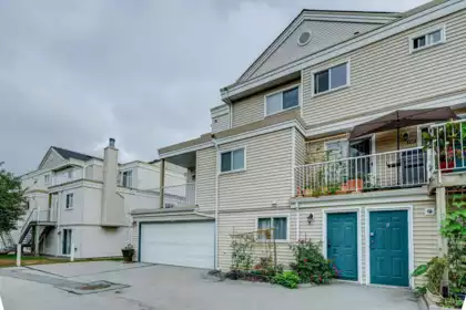 200 10077 156 Street, Surrey, BC, Surrey — Townhouse for sale