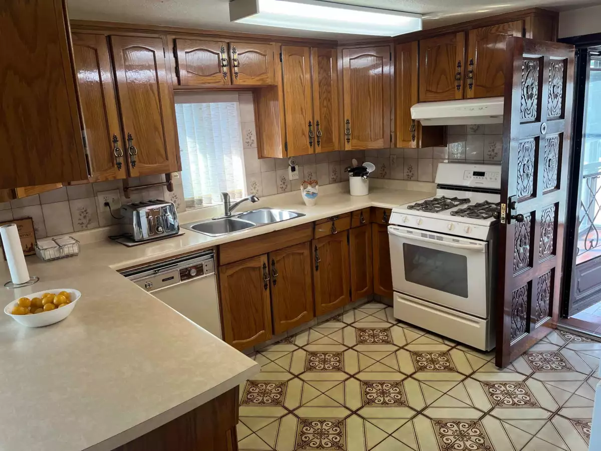 Family Room Photo of 3961 Venables Street, Burnaby, BC