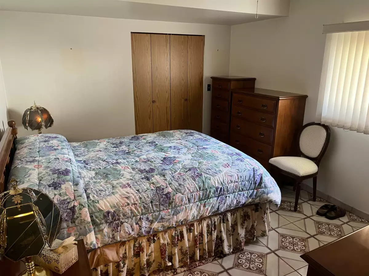 Kitchen Island Photo of 3961 Venables Street, Burnaby, BC