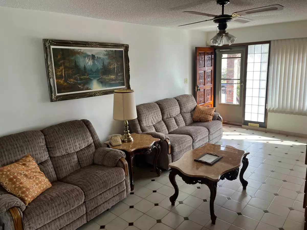 Outdoor Deck Photo of 3961 Venables Street, Burnaby, BC