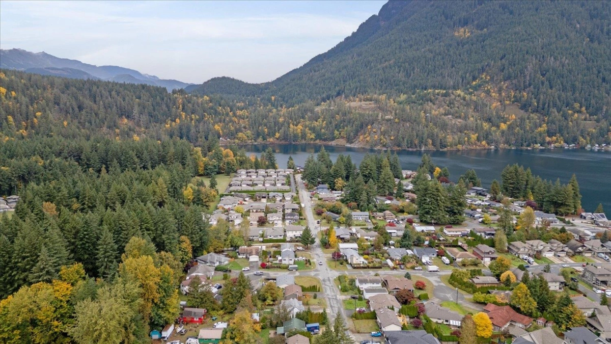 Neighborhood Park Photo Near 65885 Ogilview Drive, Hope, BC