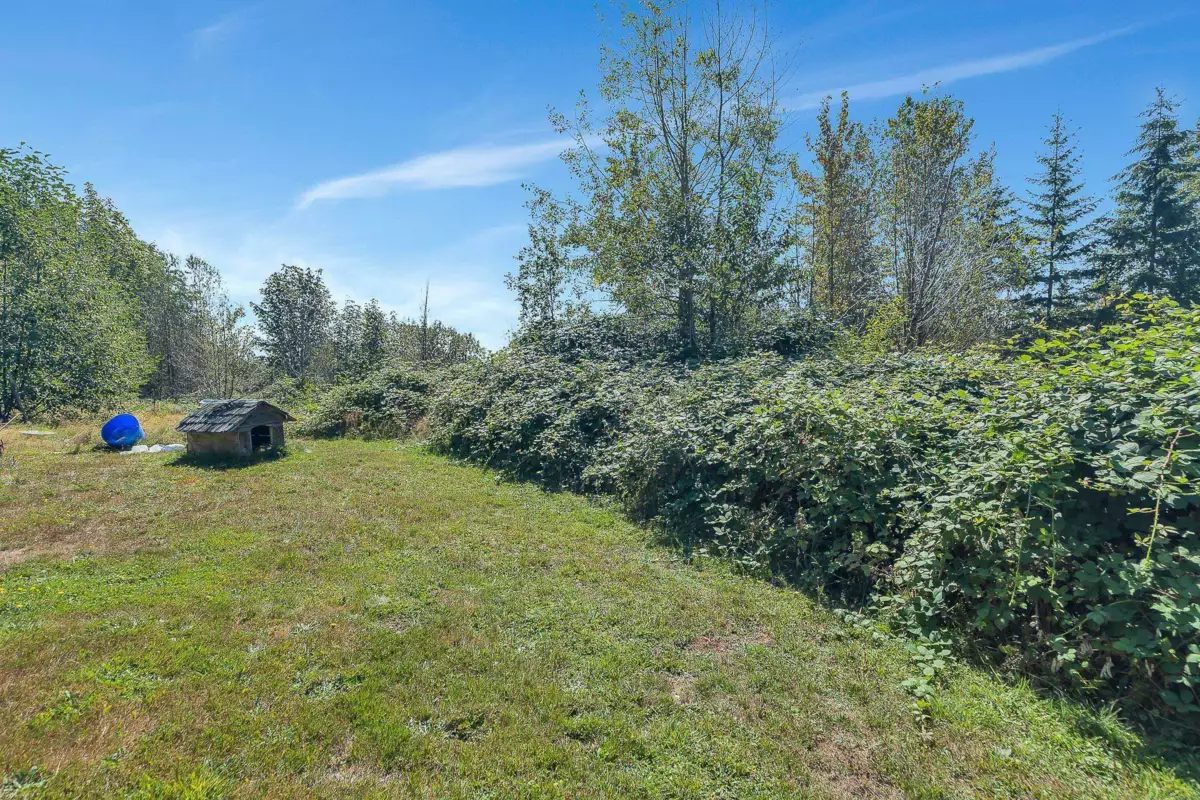Mudroom Photo of 8850 Foulds Street, Mission, BC