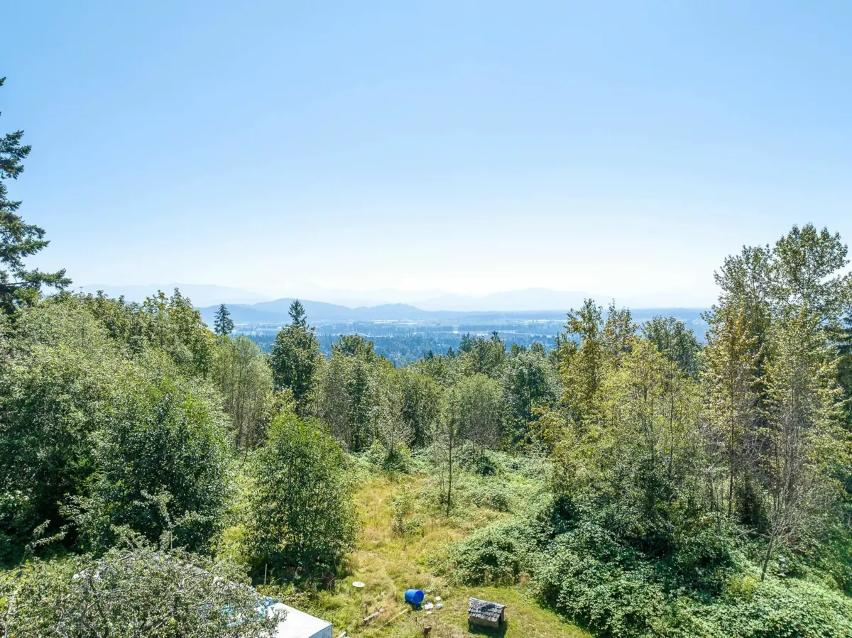 Powder Room Photo of 8850 Foulds Street, Mission, BC