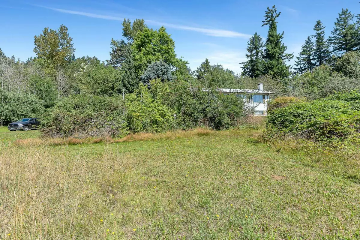Staircase Photo of 8850 Foulds Street, Mission, BC