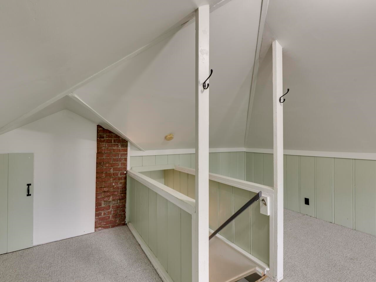 Backyard Photo of 33700 3rd Avenue, Mission, BC