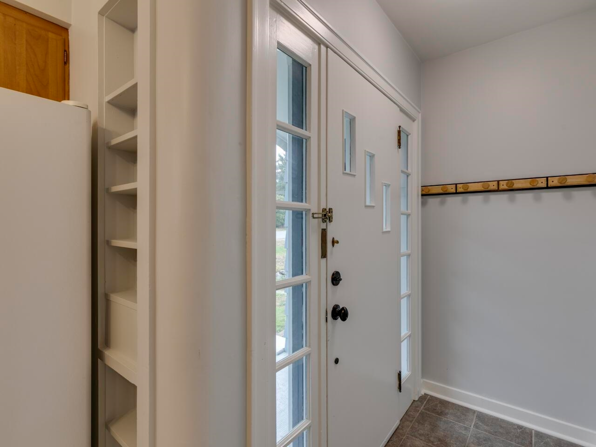 Dining Area Photo of 33700 3rd Avenue, Mission, BC
