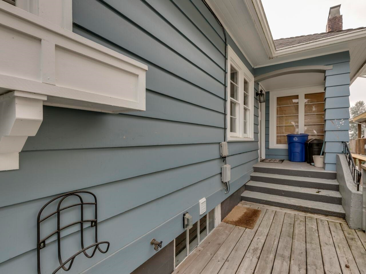 Family Room Photo of 33700 3rd Avenue, Mission, BC