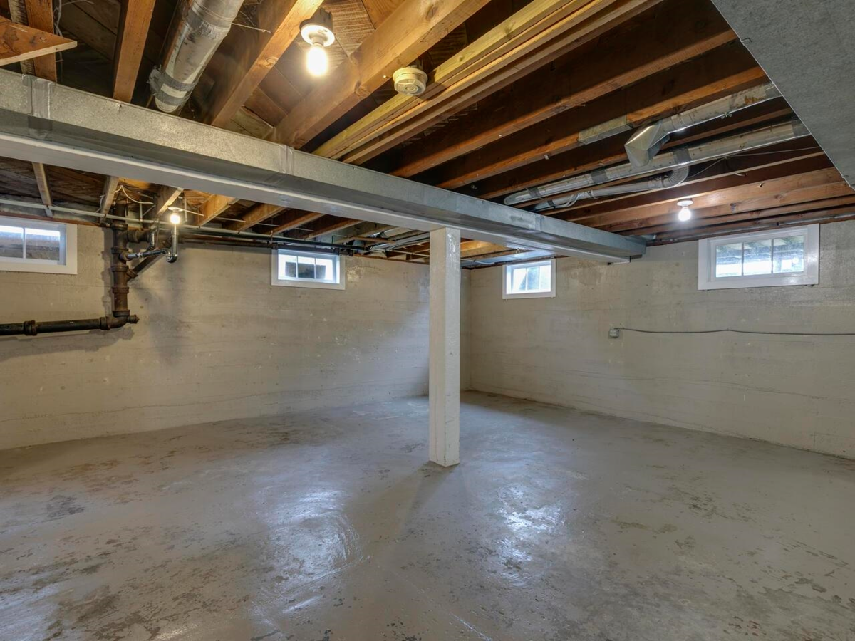 Hot Tub / Spa Photo of 33700 3rd Avenue, Mission, BC