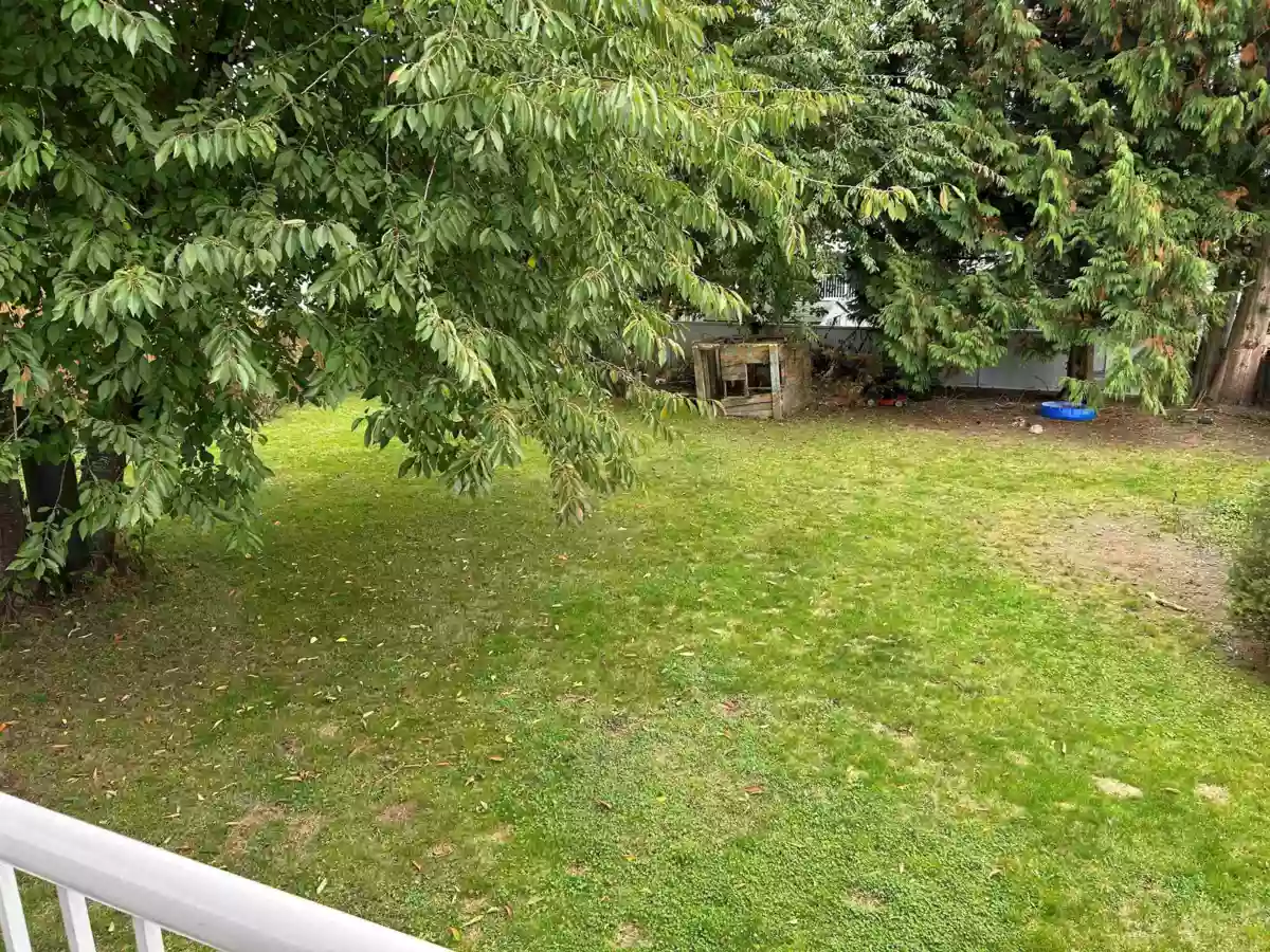 Living Room Photo of 13854 89a Avenue, Surrey, BC