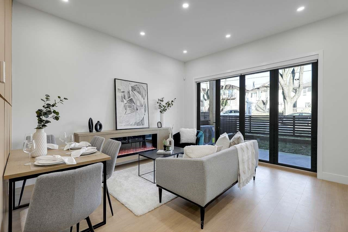 Primary Bathroom Photo of 1 3558 Turner Street, Vancouver, BC