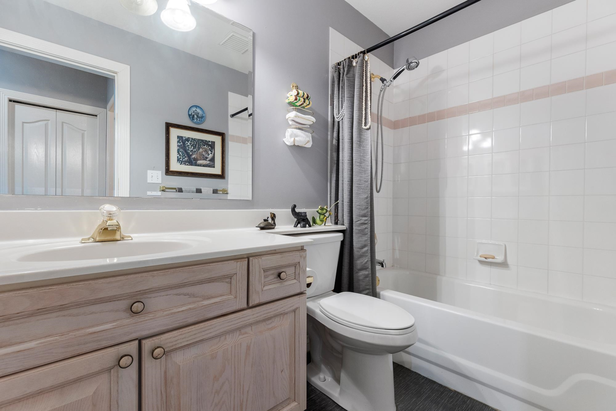 Garage Interior Photo of 104 45770 Spadina Avenue, Chilliwack, BC