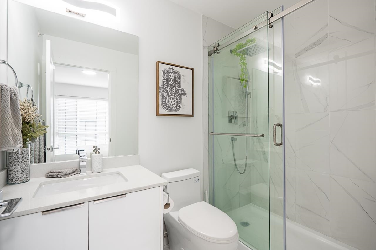 Powder Room Photo of 31 19760 55 Avenue, Langley, BC